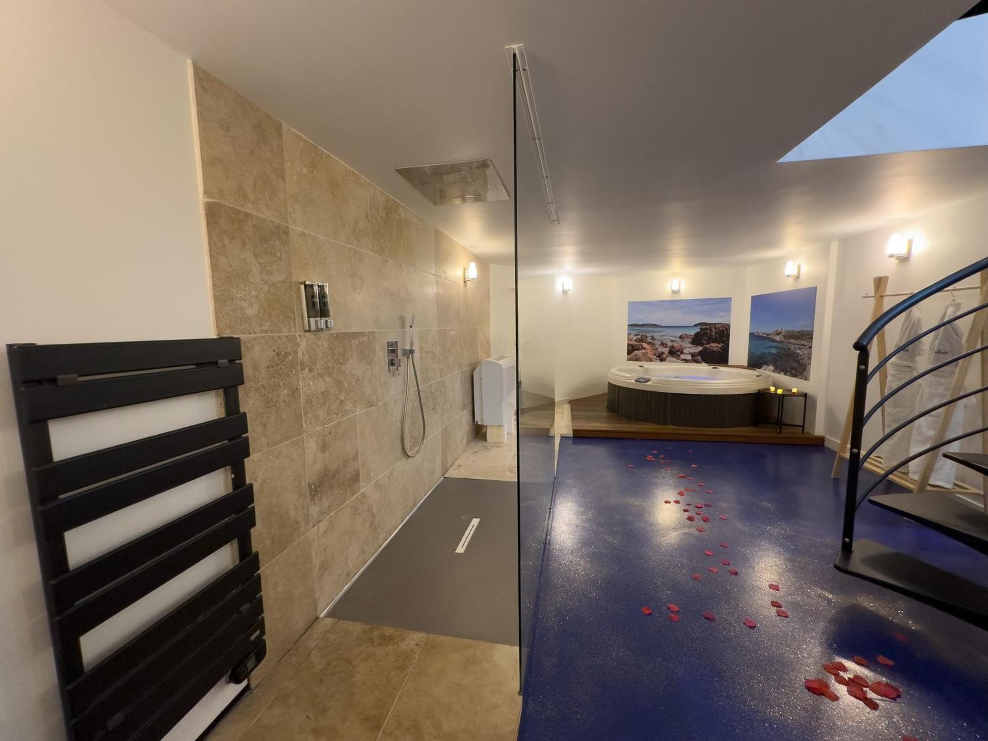 Mieuxqualhotel Jacuzzi Privatif La Parenthese Bordéus Exterior foto